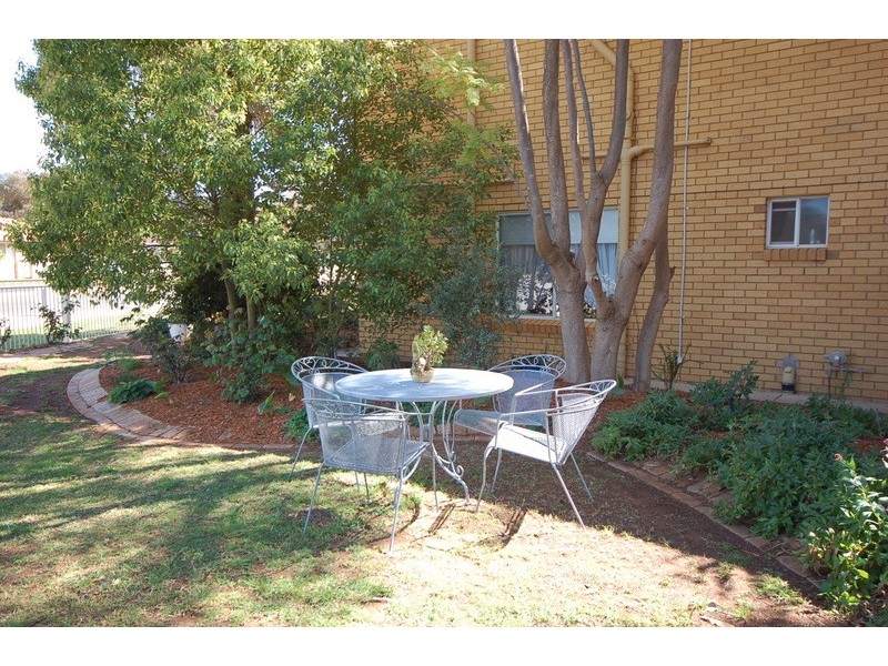 59 Clifton Boulevard, Griffith NSW 2680