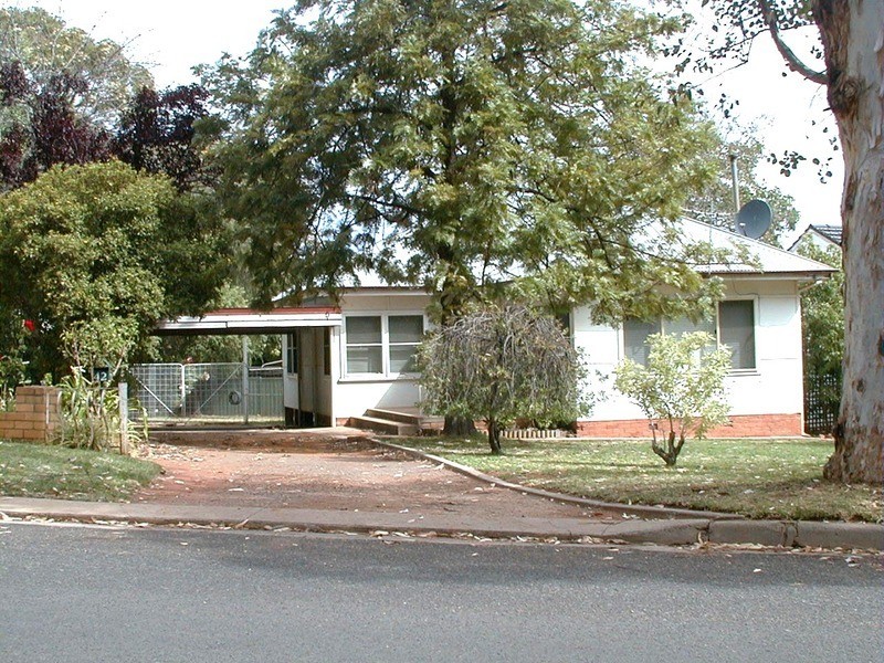 42 Wood Road, Griffith NSW 2680