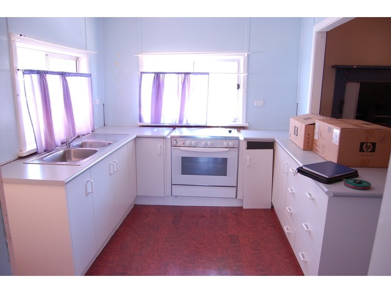 9 Beechworth Street, Whitton NSW 2705