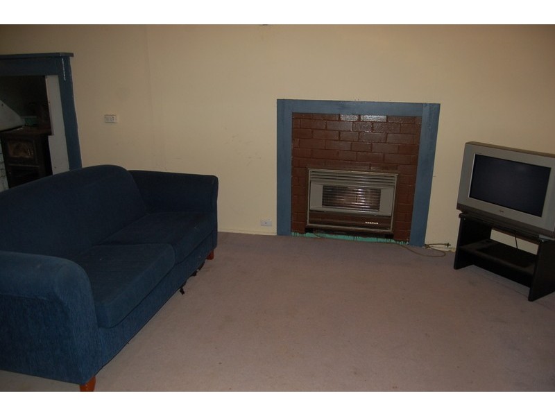 9 Beechworth Street, Whitton NSW 2705