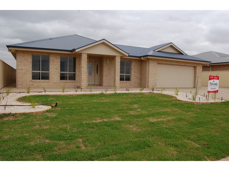 23 Gillmartin Road, Griffith NSW 2680