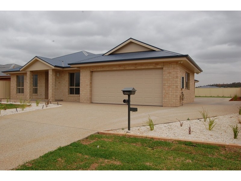 23 Gillmartin Road, Griffith NSW 2680