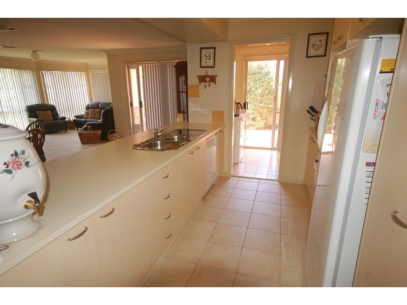 5 Montrose Drive, Griffith NSW 2680