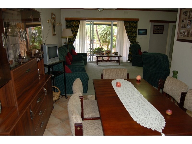 74 Ross Crescent, Griffith NSW 2680