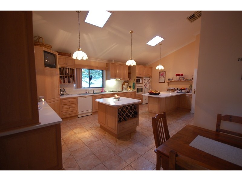 24 Lawford Crescent, Griffith NSW 2680