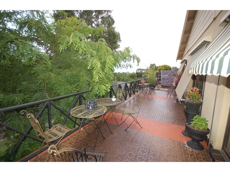 24 Lawford Crescent, Griffith NSW 2680