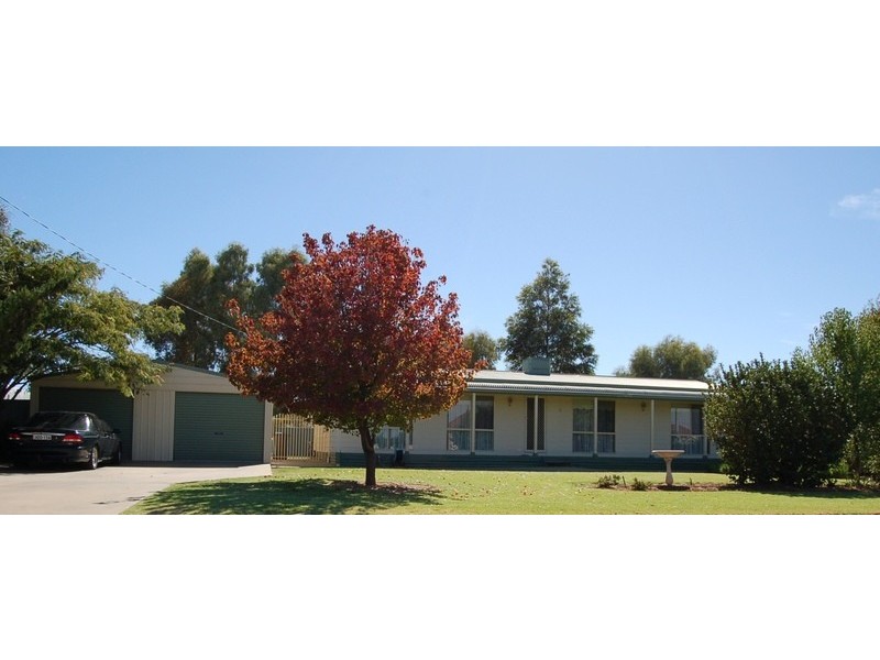 9 Barwidgee Boulevard, Darlington Point NSW 2706