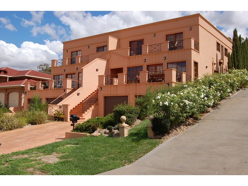 12b Waugh Street, Griffith NSW 2680