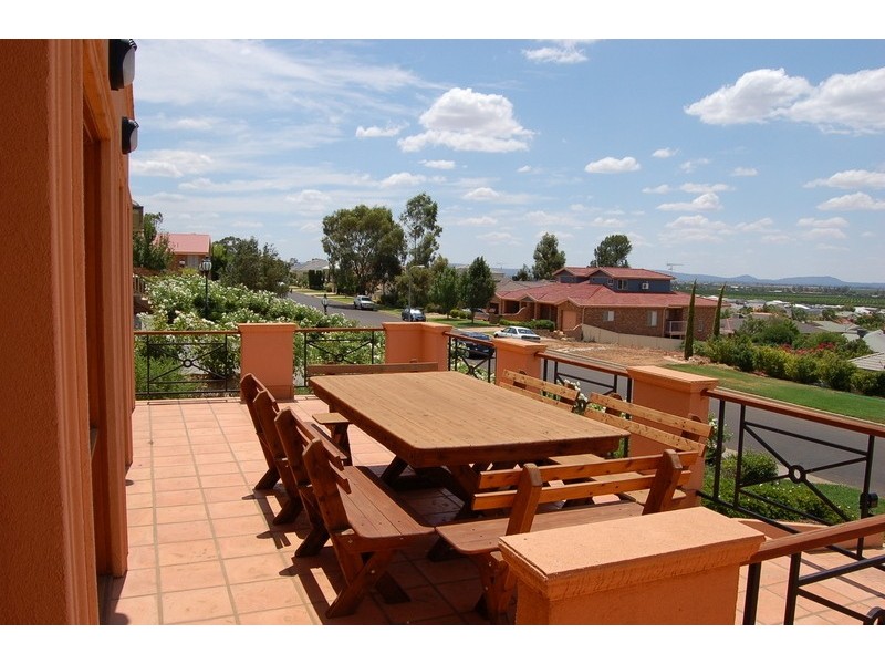 12b Waugh Street, Griffith NSW 2680