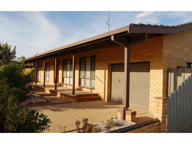 41 Clifton Boulevard, Griffith NSW 2680