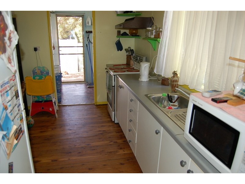 6 Kook Street, Darlington Point NSW 2706