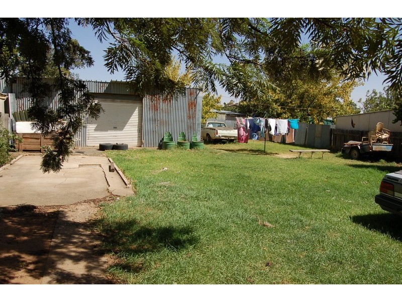 6 Kook Street, Darlington Point NSW 2706
