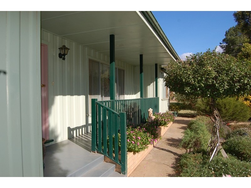 17 Bluebonnet Crescent, Coleambally NSW 2707