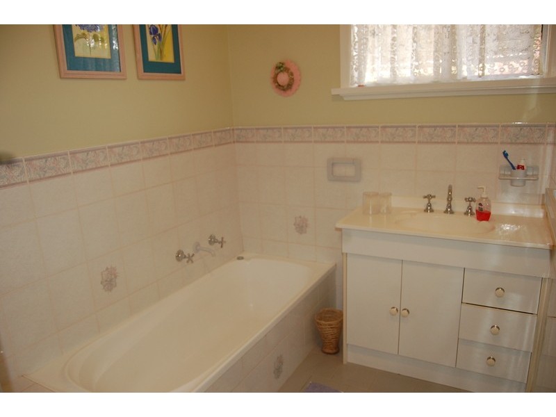 17 Bluebonnet Crescent, Coleambally NSW 2707