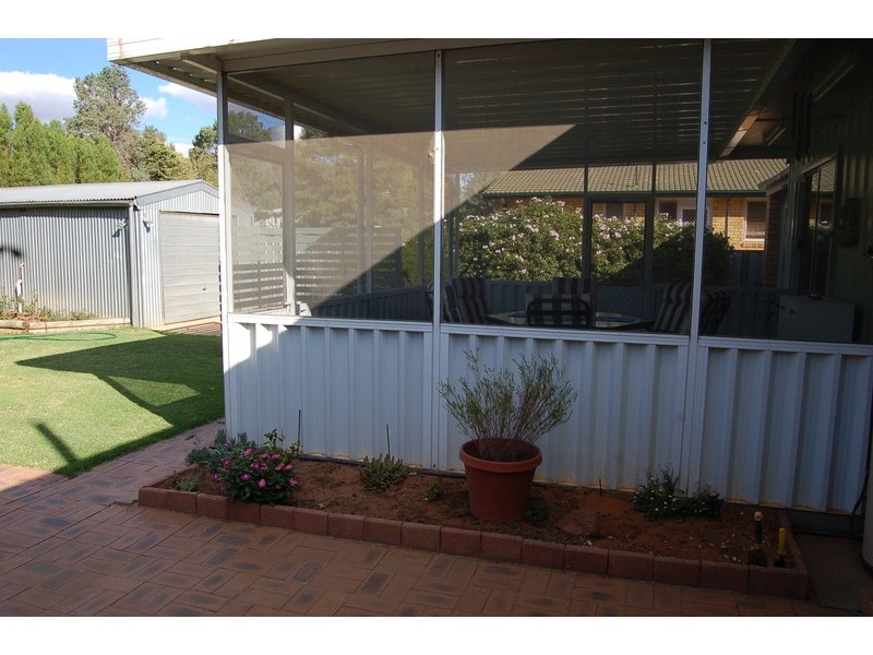 17 Bluebonnet Crescent, Coleambally NSW 2707