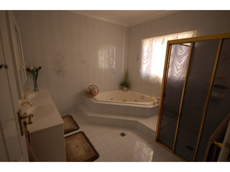 23 Roberston Street, Griffith NSW 2680