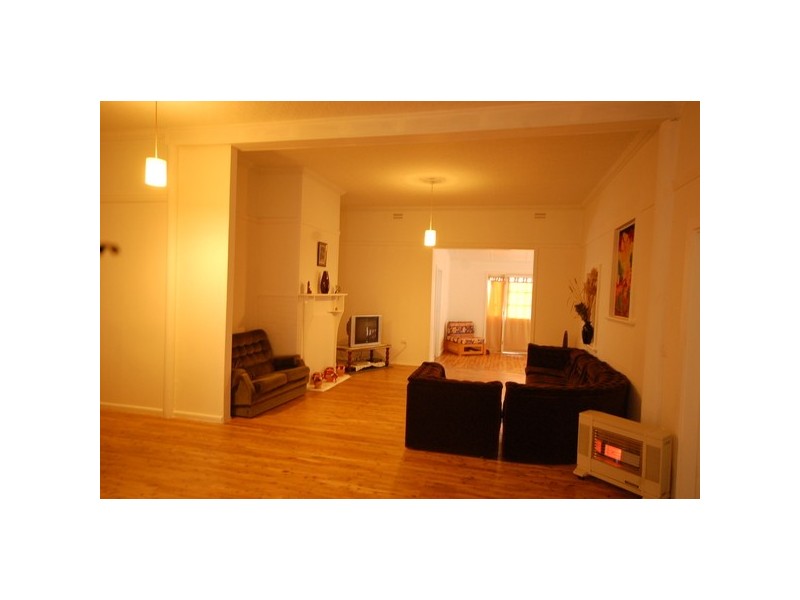 14 West Avenue, Yenda NSW 2681