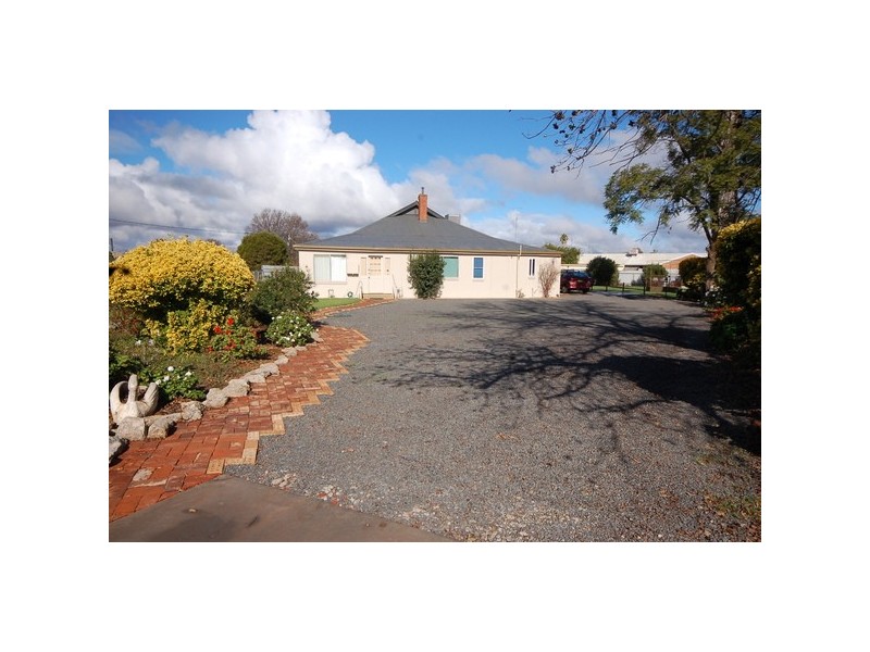 14 West Avenue, Yenda NSW 2681