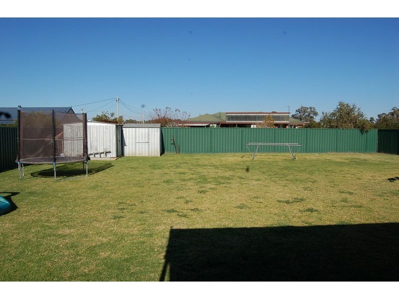 36 Campbell Street, Darlington Point NSW 2706