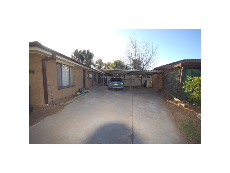 28 Bellbird Street, Coleambally NSW 2707