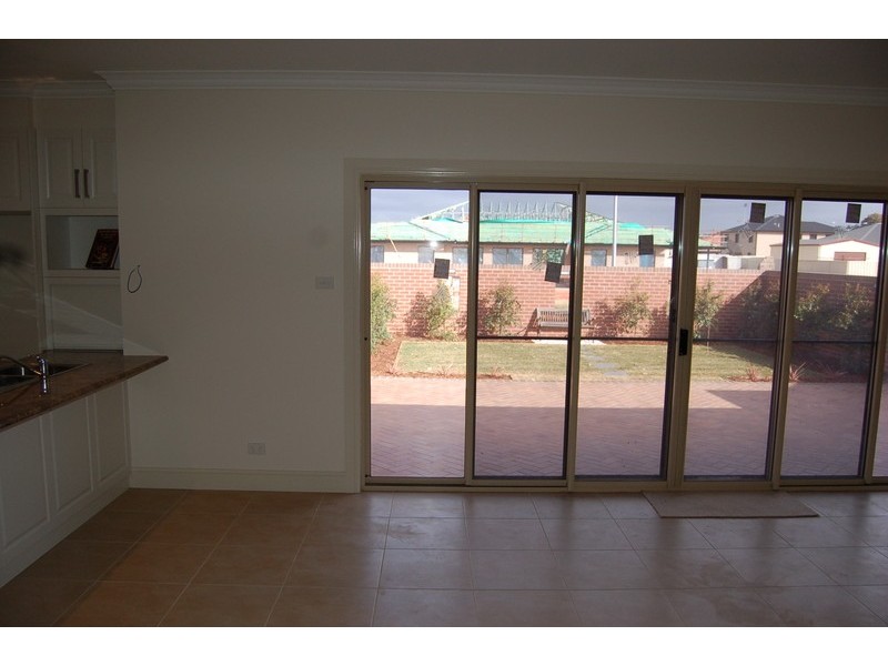 118 Hillam Drive, Griffith NSW 2680