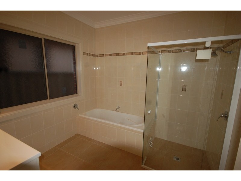 118 Hillam Drive, Griffith NSW 2680