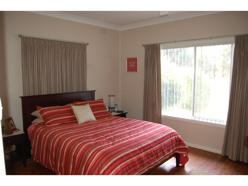 14 Langley Crescent, Griffith NSW 2680