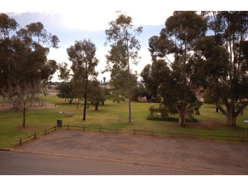 3-4 Yenda Place, Yenda NSW 2681