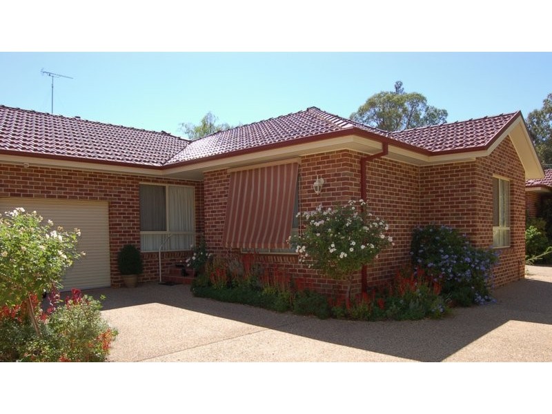 2/3 Boonah Street, Griffith NSW 2680