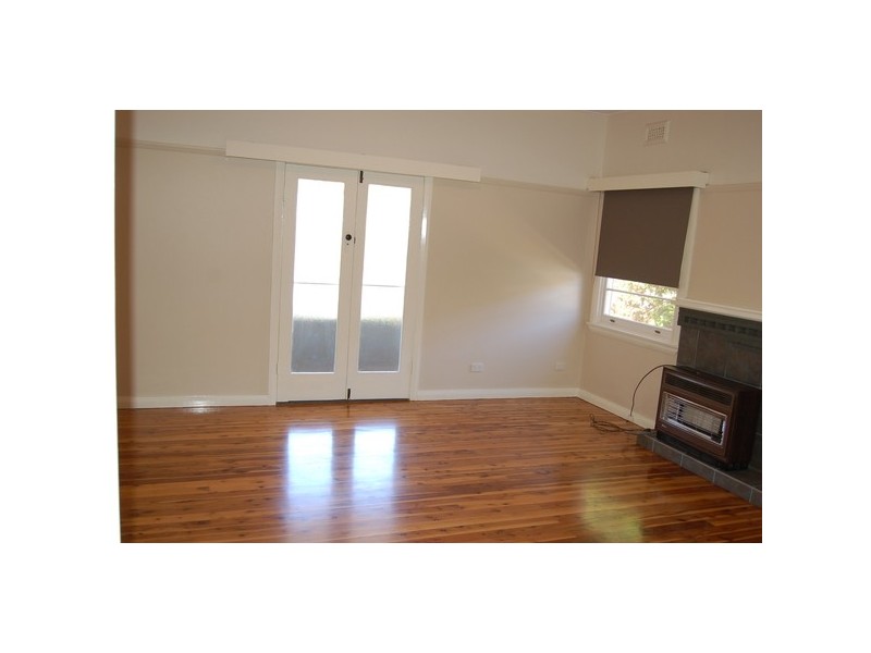 39 Noorilla Street, Griffith NSW 2680