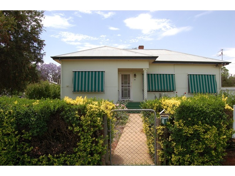 49 Merrigal Street, Griffith NSW 2680