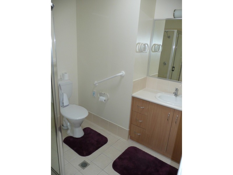 143 Trowella Gardens, Griffith NSW 2680