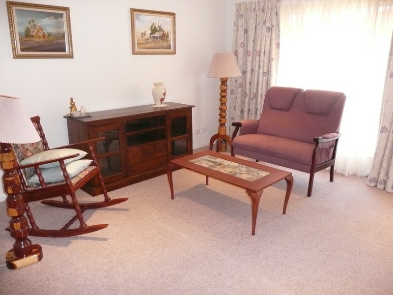 143 Trowella Gardens, Griffith NSW 2680