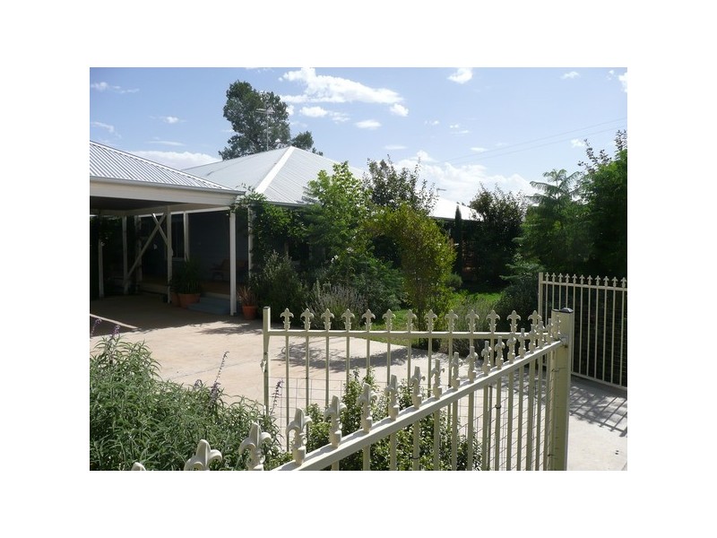 26 Beaumont Lane, Darlington Point NSW 2706