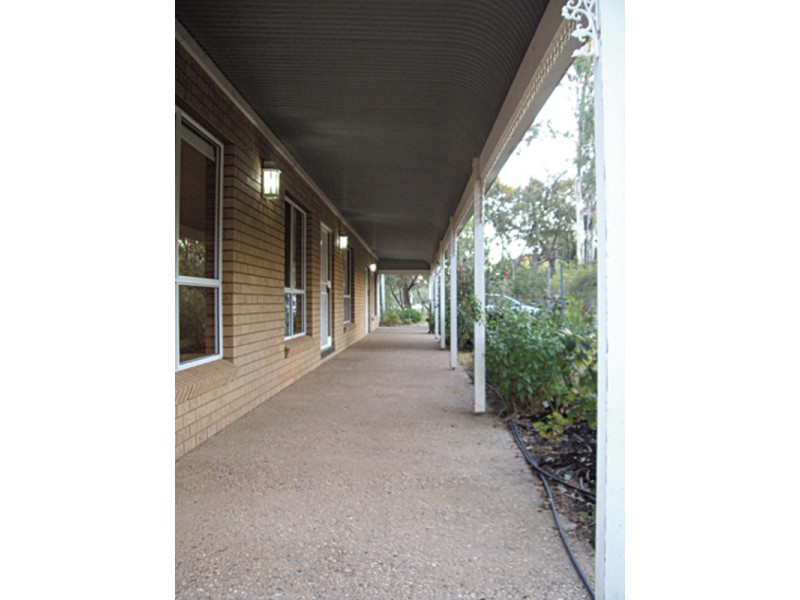 4 Ryan Street, Darlington Point NSW 2706