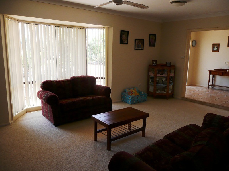 2a Mirrool Avenue, Yenda NSW 2681