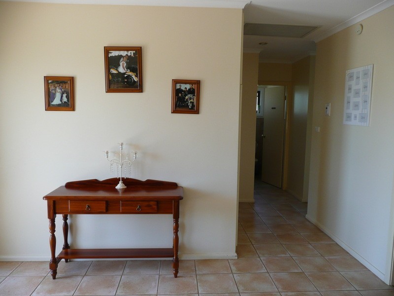 2a Mirrool Avenue, Yenda NSW 2681