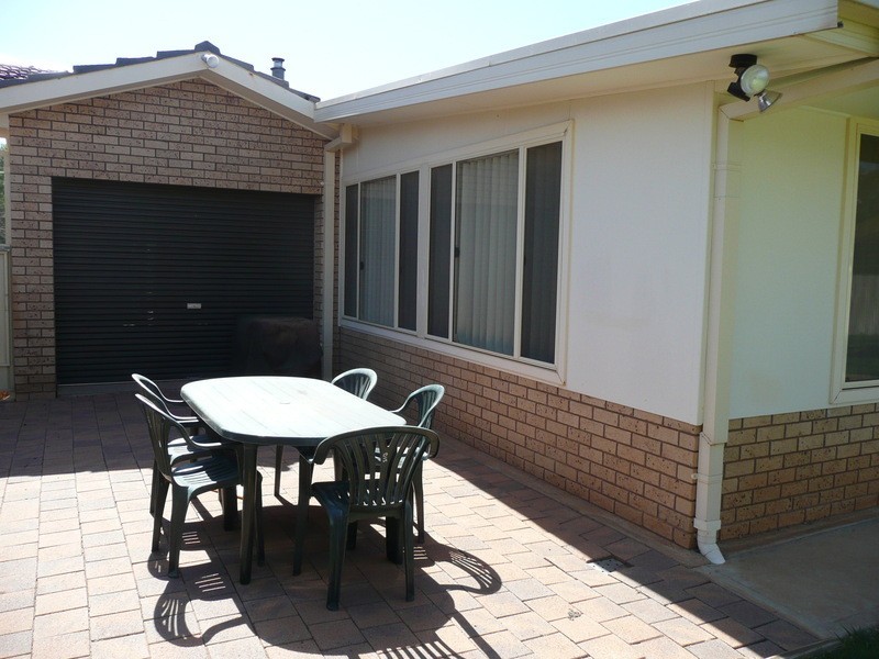 2a Mirrool Avenue, Yenda NSW 2681