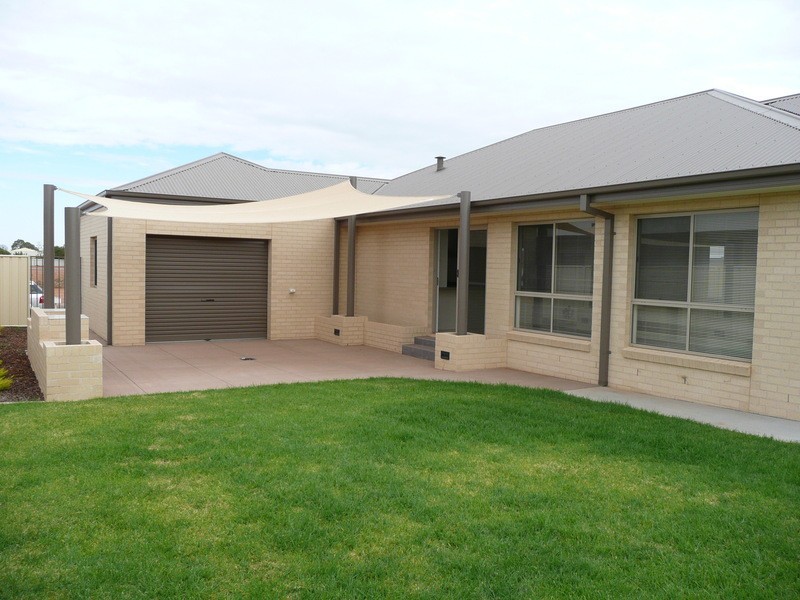 69b Hillam Drive, Griffith NSW 2680