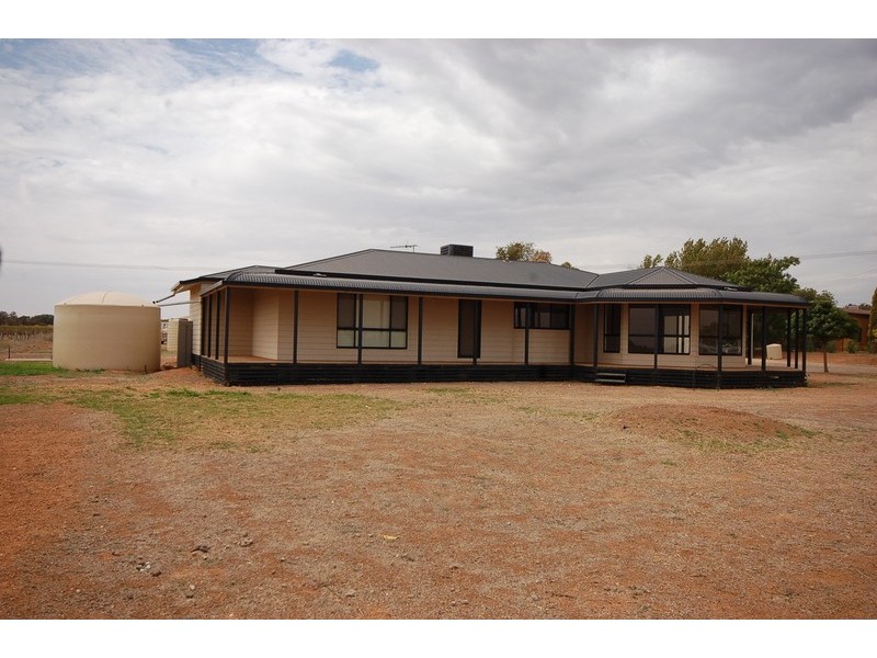 Farm / 1854a Morris Road, Lake Wyangan NSW 2680