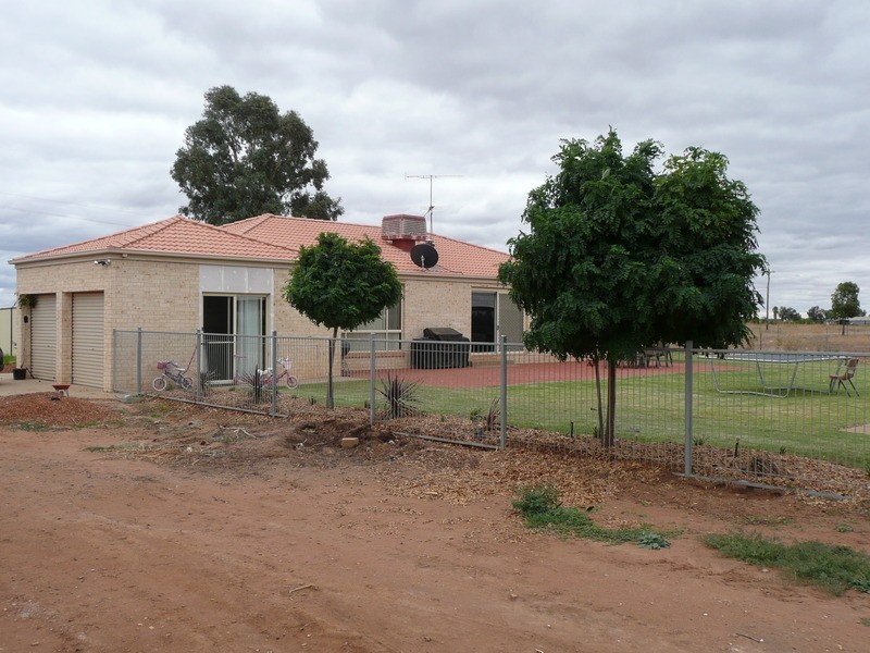 Farm/877 Walsh Road, Stanbridge NSW 2705