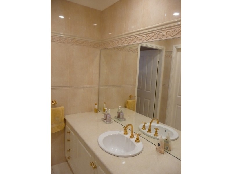 157 Clifton Boulevard, Griffith NSW 2680