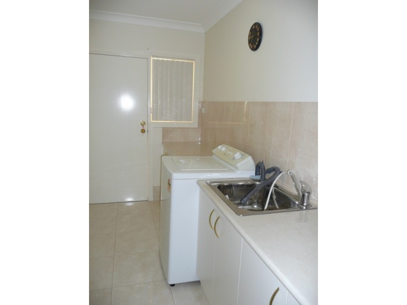 157 Clifton Boulevard, Griffith NSW 2680