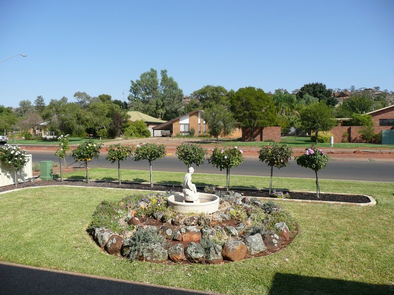 157 Clifton Boulevard, Griffith NSW 2680