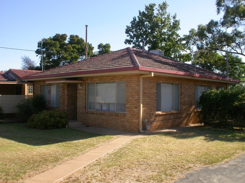 4b Whitton Street, Griffith NSW 2680