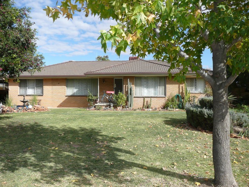10 Bellbird Street, Coleambally NSW 2707