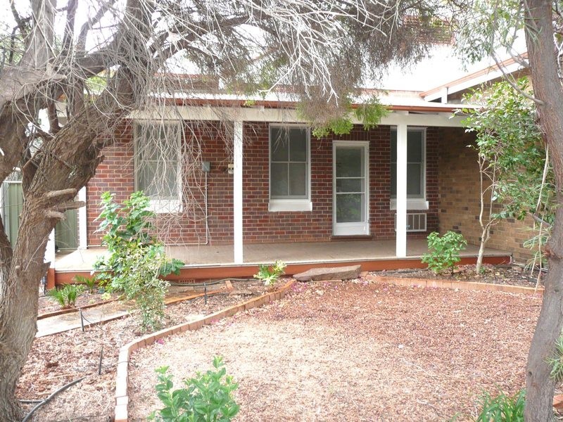 30 Noorebar Avenue, Griffith NSW 2680