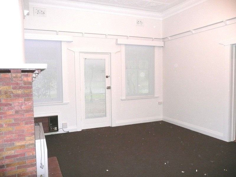 30 Noorebar Avenue, Griffith NSW 2680