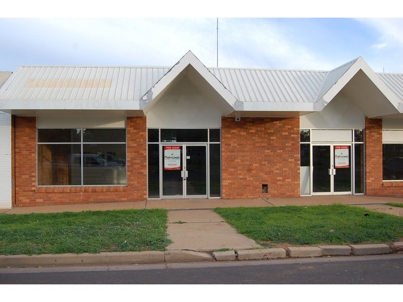 28 Benerembah Street, Griffith NSW 2680