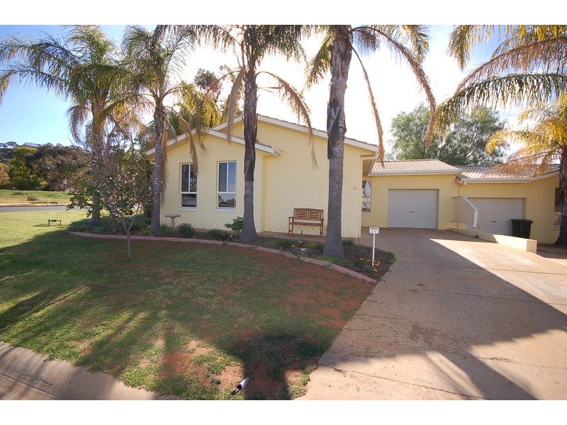 2/A McMahon Street, Griffith NSW 2680